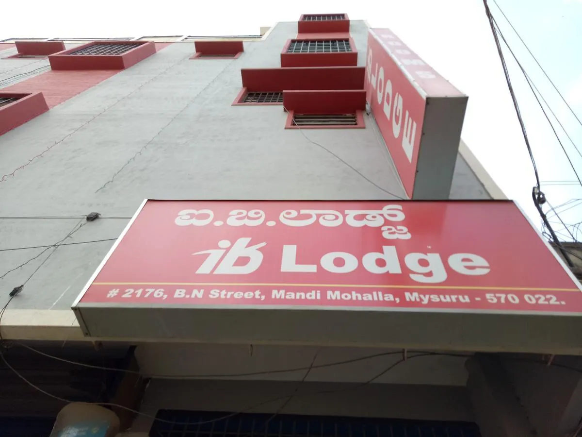 Ib Lodge Májszúr